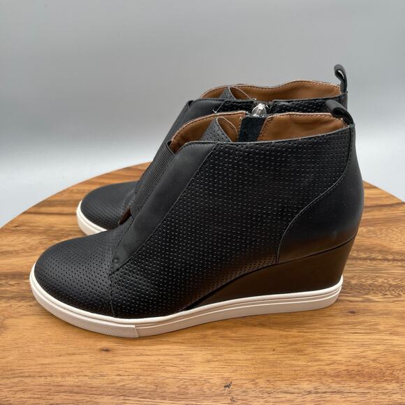 Linea Paolo Felicia Boots Womens Size 8 M Black Wedge Ankle Platform Bootie Zip - Picture 3 of 9